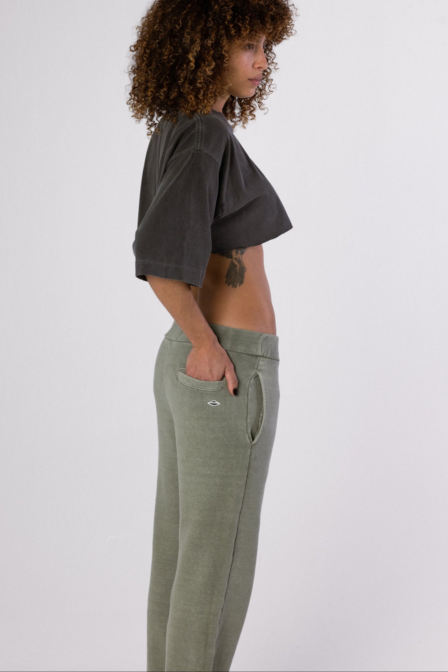CALÇA MOLETOM ALVA - STONED VETIVER GREEN