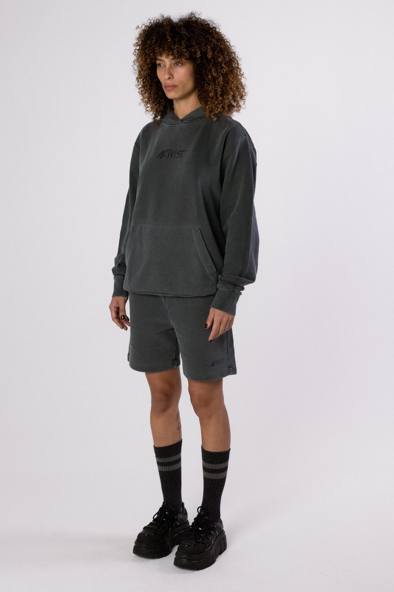 BERMUDA MOLETOM ALVA - STONED PIRATE BLACK