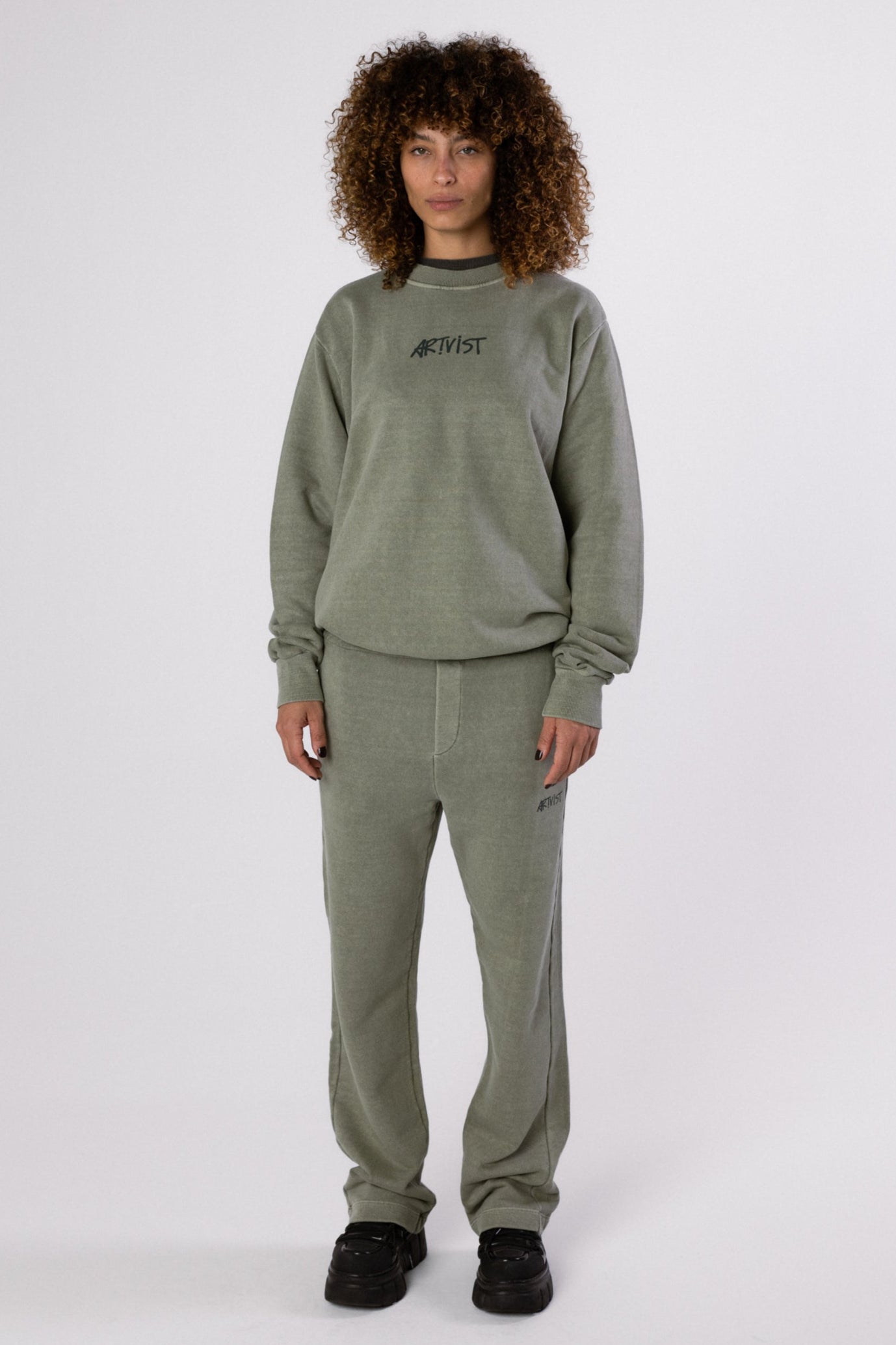 MOLETOM ALVA CREWNECK - STONED VETIVER GREEN