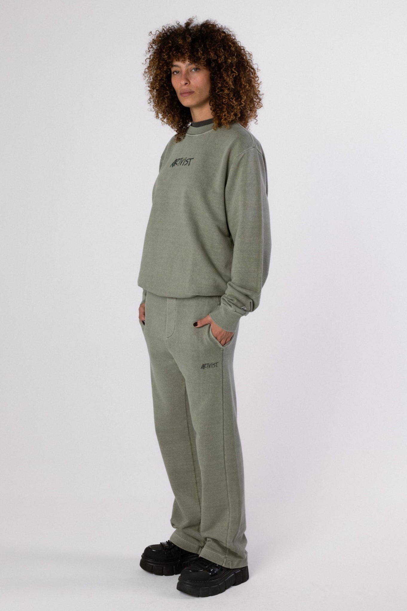MOLETOM ALVA CREWNECK - STONED VETIVER GREEN