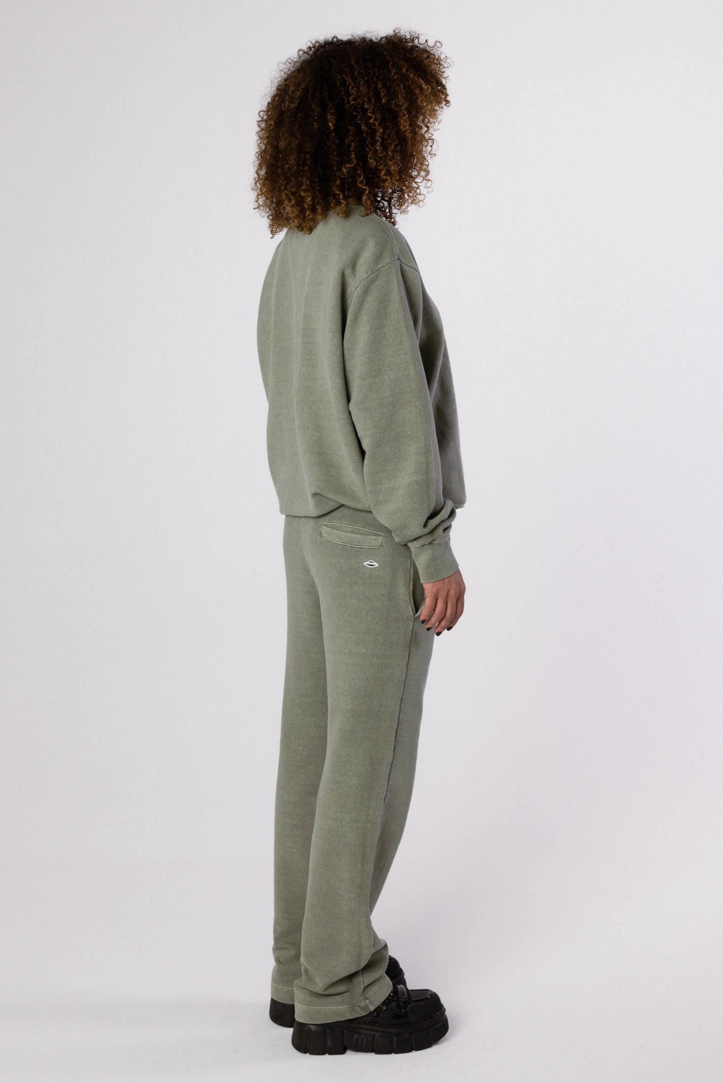 MOLETOM ALVA CREWNECK - STONED VETIVER GREEN