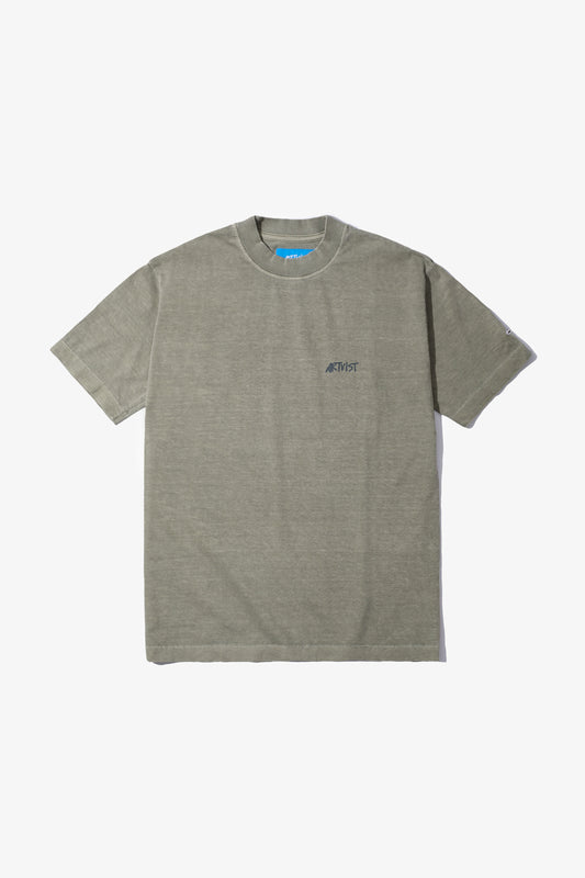 SIGNATURE VTG TEE ESSENTIAL - STONED VETIVER GREEN