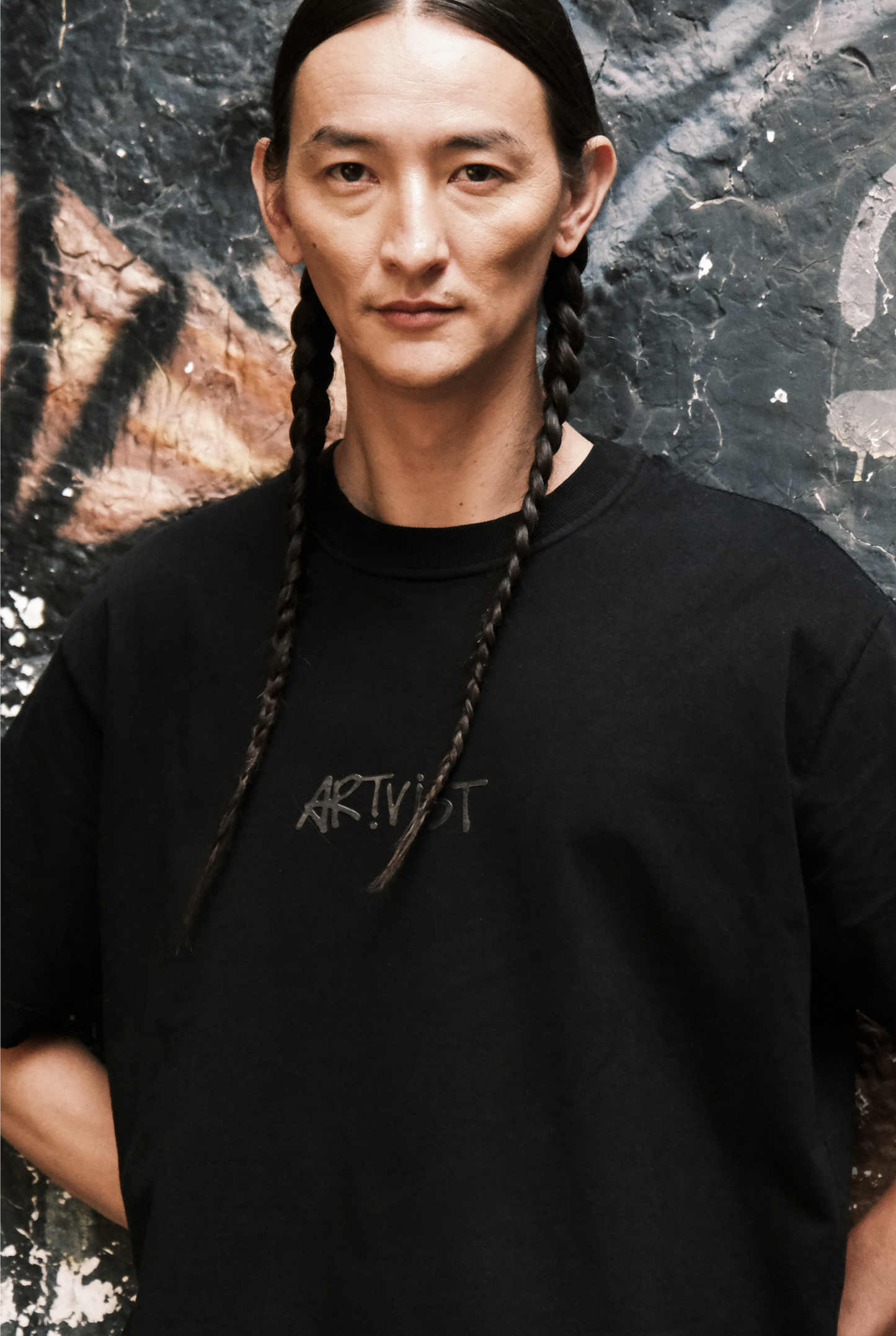 LOGO ARTIVIST BY NATURE TEE