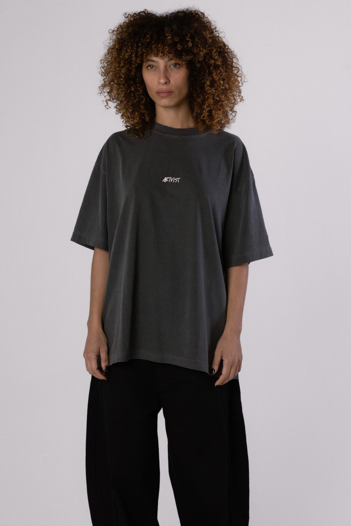 CHEST LOGO ERA TEE ESSENTIAL - STONED PIRATE BLACK