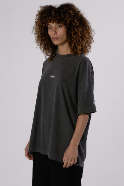 CHEST LOGO ERA TEE ESSENTIAL - STONED PIRATE BLACK